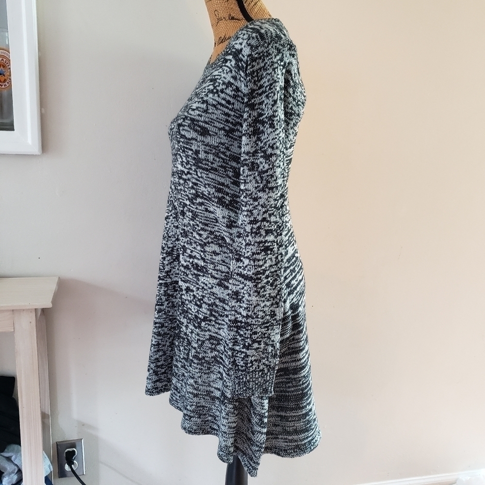 No Comment Tunic - Picture 2 of 6